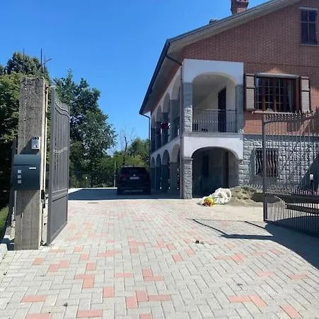 Coccole In Villa, Close To Outlet